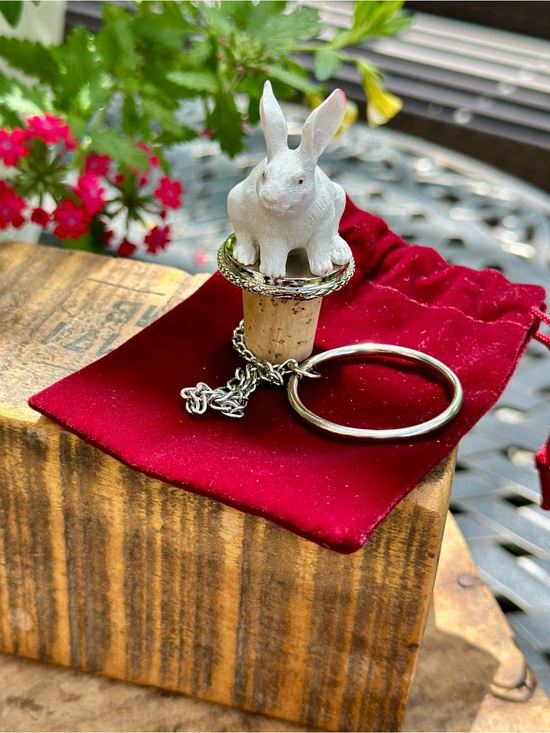 Unmarked Other - Bunny Rabbit Wine Bottle Stopper w/ Gift Pouch Easter Spring Decor